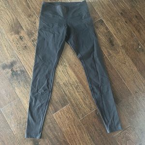 Lululemon leggings black size 6